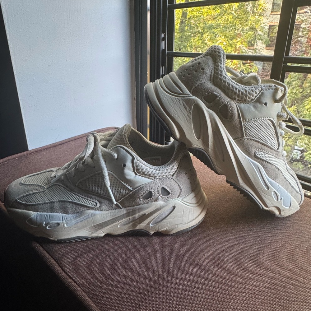 ADIDAS - Picture 11 of 13